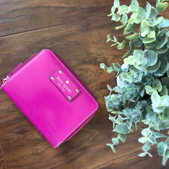 kate spade Handbags - Kate spade wallet!